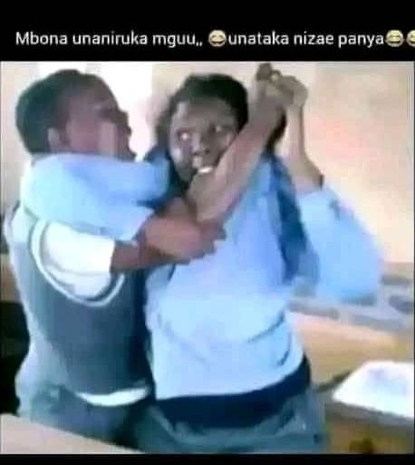 Mbona unaniruka mguu , 'unataka nizae panya