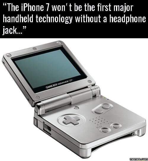 The iphone 7 won' t be the first major handheld technology without a headphone j