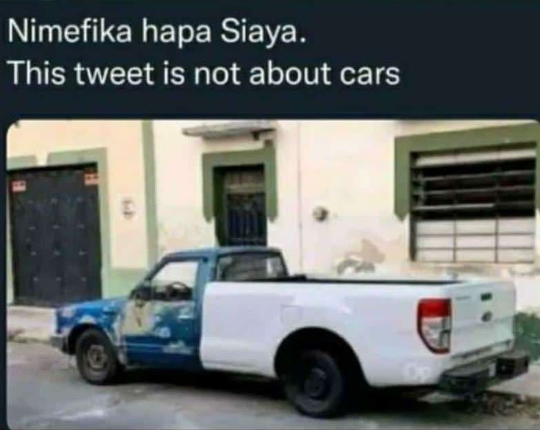 Nimefika hapa siaya. this tweet is not about cars