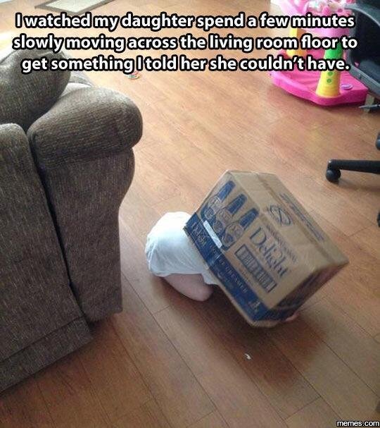 Dwatchedmydaughtergpendafewminutes slowlymovfngaqrosschelitvingroomfloor to get