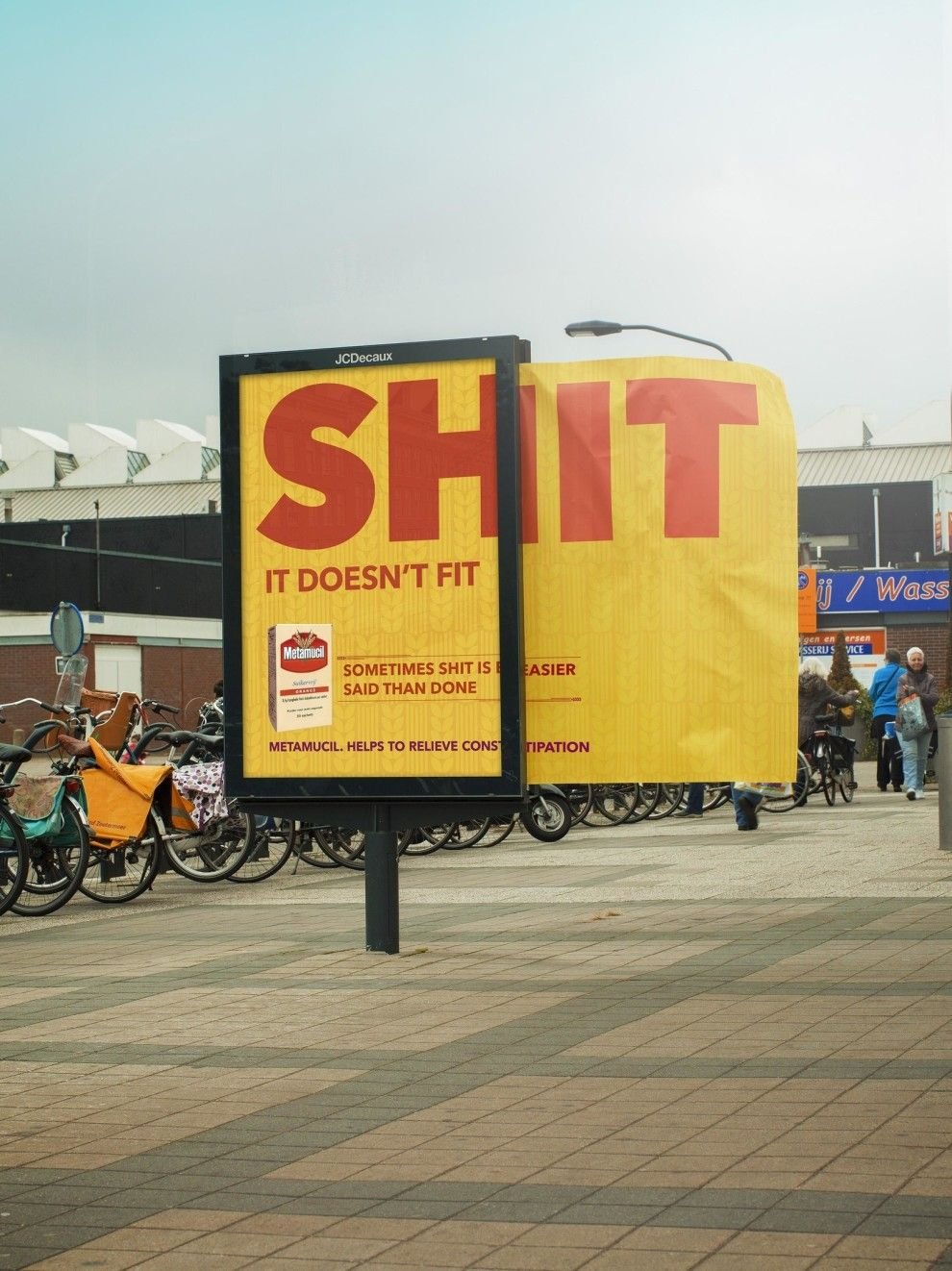 Jcdecaux shiit it doesn't fit wass metamuci sometimes shit is fasier sserv said