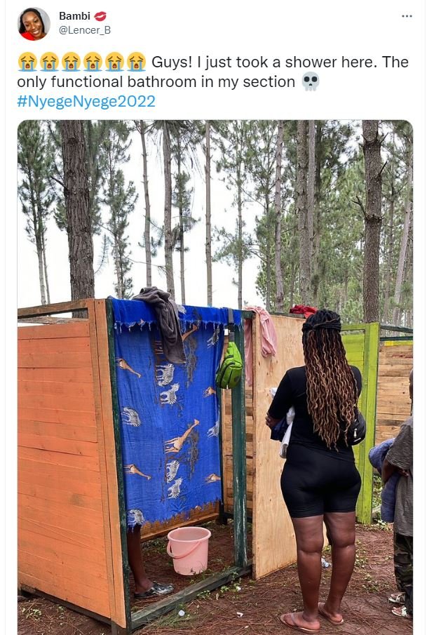 Bambi lencer_b fàfàfèfhfàfè guys! just took a shower here. the only functional b