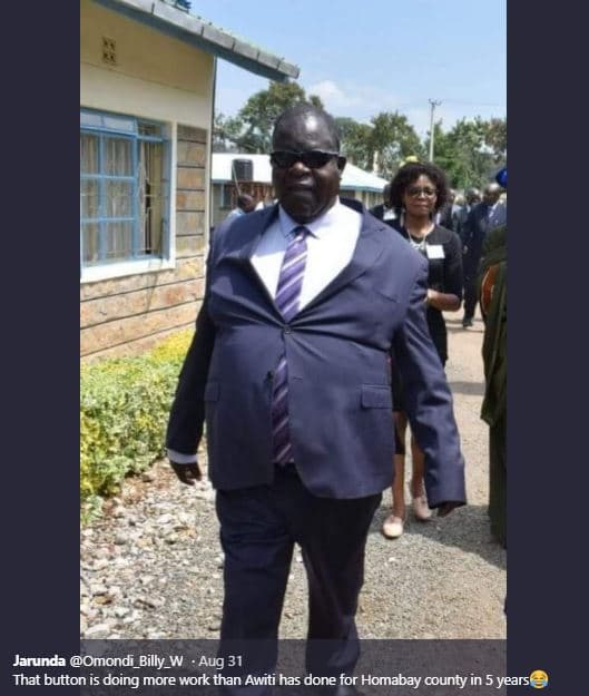 Jarunda omondi_billy_w aug that button is doing more work than awiti has done fo