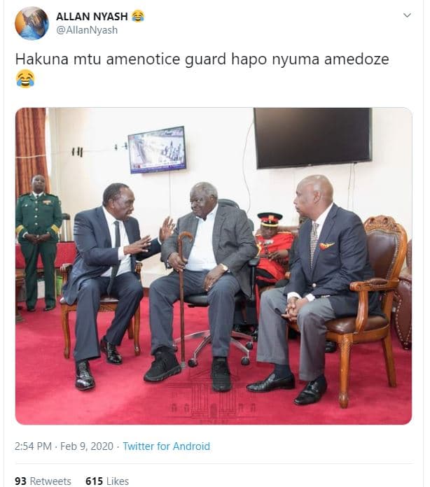 Allan nyash allannyash hakuna mtu amenotice guard hapo nyuma amedoze 2.54 pm feb