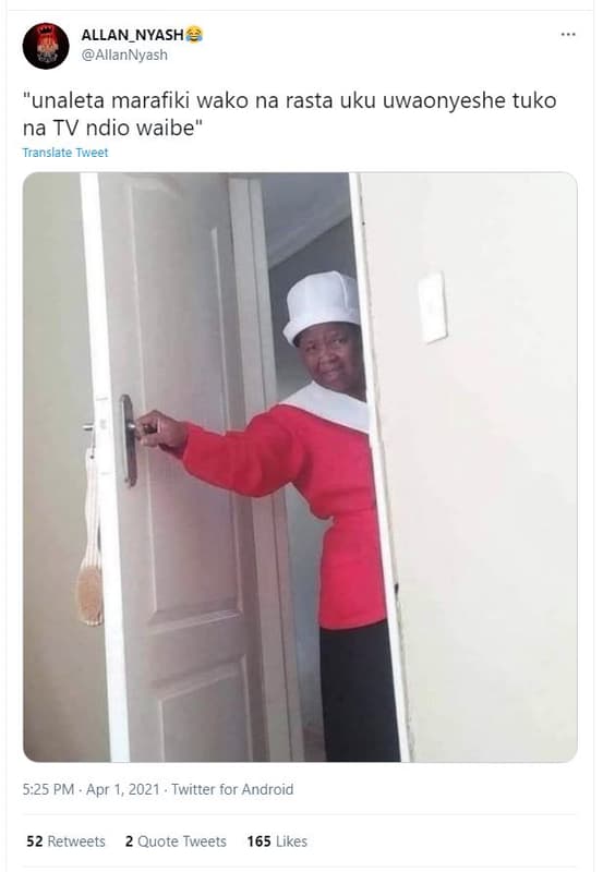 Allan_nyash allannyash 'unaleta marafiki wako na rasta uku uwaonyeshe tuko na tv