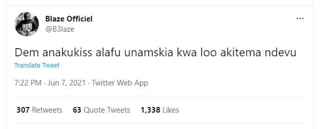 Blaze officiel b3laze dem anakukiss alafu unamskia kwa loo akitema ndevu transla