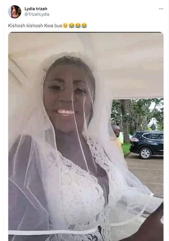 Lydia trizah trizahlydia kishosh kishosh kwa bus àe