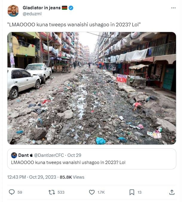 Gladiator in jeans eduzmi lmaoooo kuna tweeps wanaishi ushagoo in ? lol dant dan
