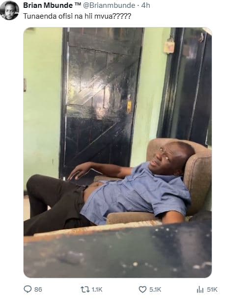 Brian mbunde tm brianmbunde 4n tunaenda ofisi na hii mvua????? tl 11k 5ik ilı 5i